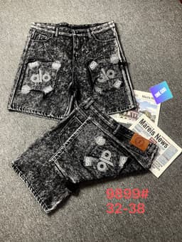 Short Nicker Jean